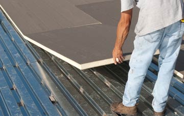 benefits of insulating Badnagie flat roofing